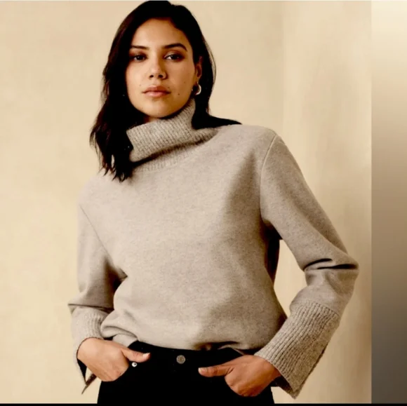 new!BANANA REPUBLIC fine structured ribknit turtleneck special split cuff detail - Picture 17 of 17